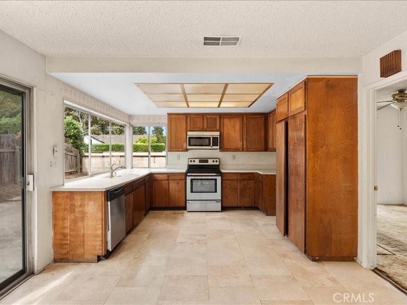 1832 Hampshire Road Property Photo 11
