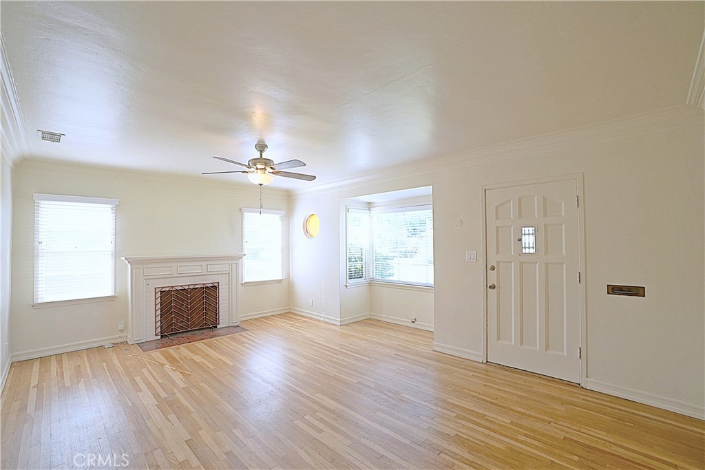 4285 Oakwood Place Property Photo 2