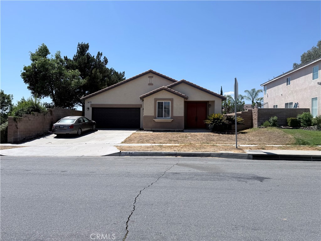 7194 Almeria Property Photo 1