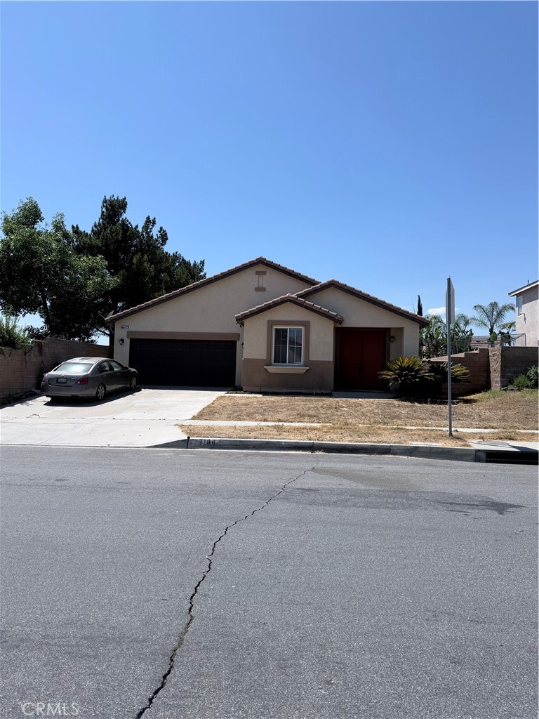 7194 Almeria Property Photo 2
