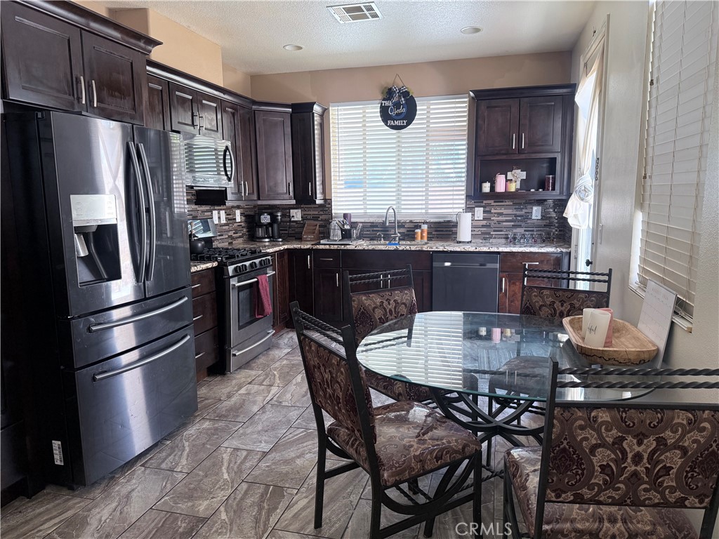 7194 Almeria Property Photo 4