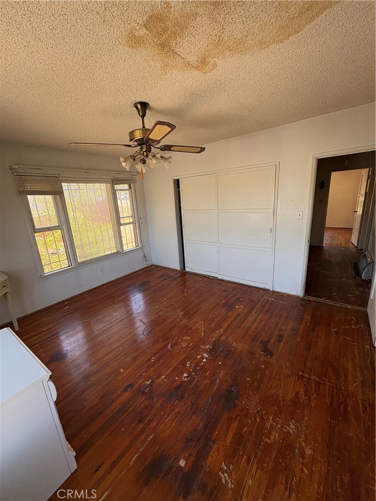 102 E 7th Property Photo 17