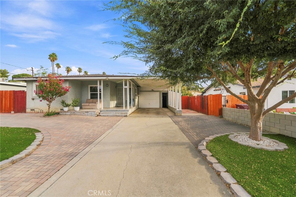 831 W George Property Photo 51