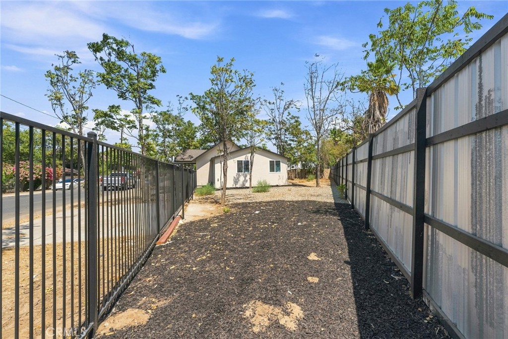 434 Highland Property Photo 33