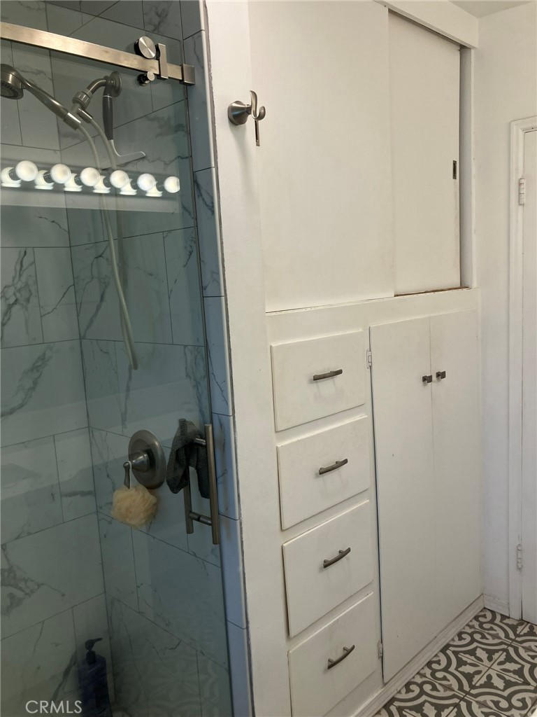 532 E Rosewood Court Property Photo 10
