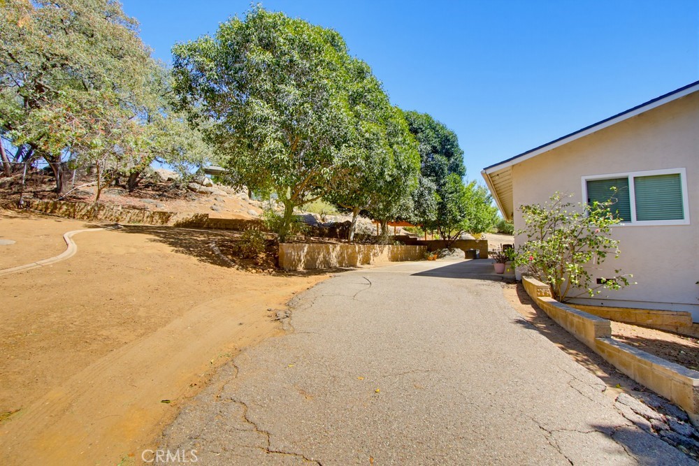 1691 Roble Grande Road Property Photo 5