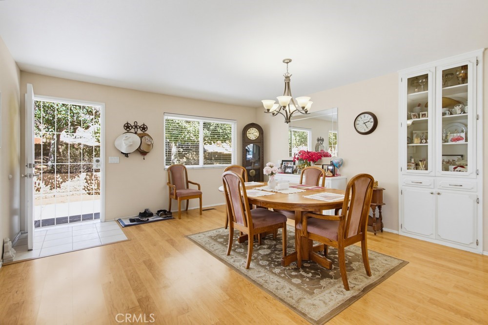 1691 Roble Grande Road Property Photo 8