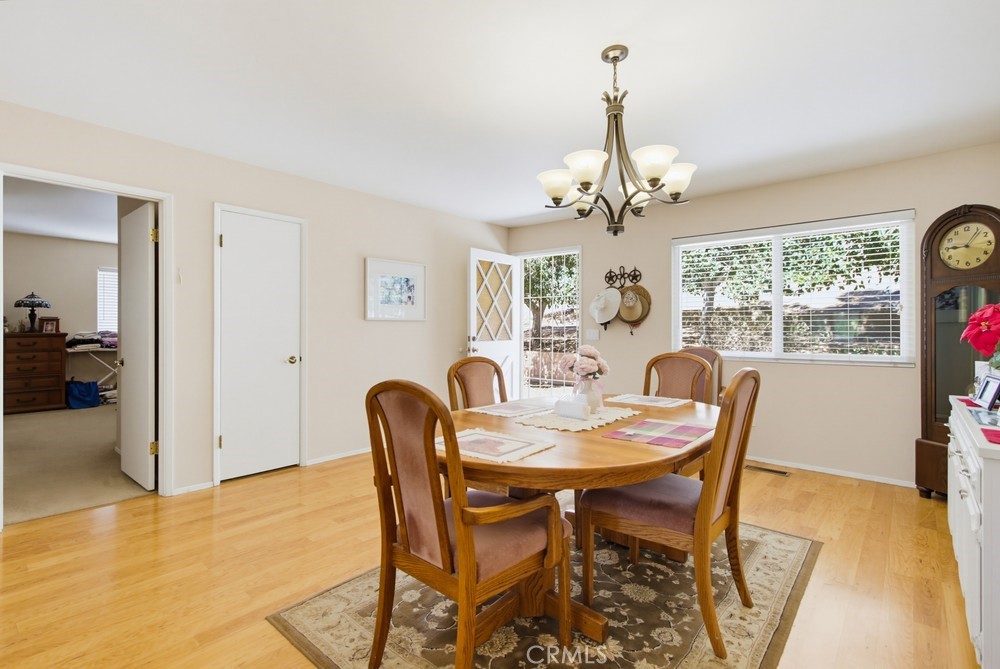 1691 Roble Grande Road Property Photo 9