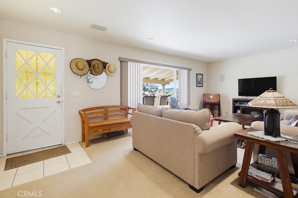 1691 Roble Grande Road Property Photo 12