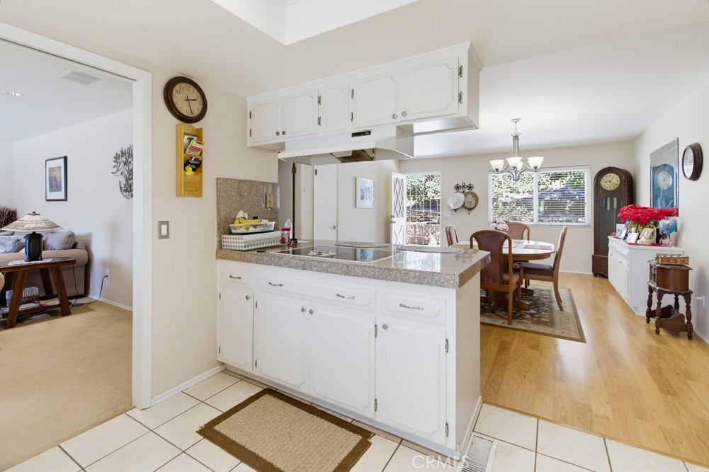 1691 Roble Grande Road Property Photo 19