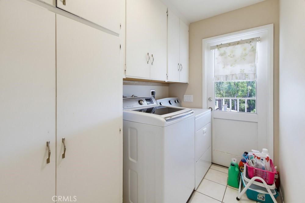 1691 Roble Grande Road Property Photo 20