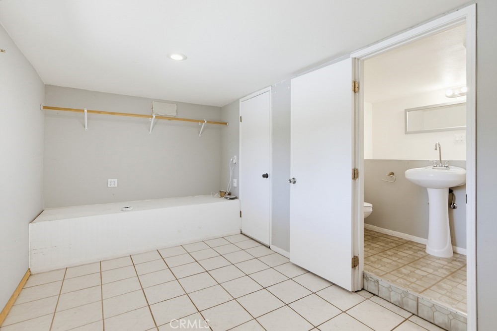 1691 Roble Grande Road Property Photo 48
