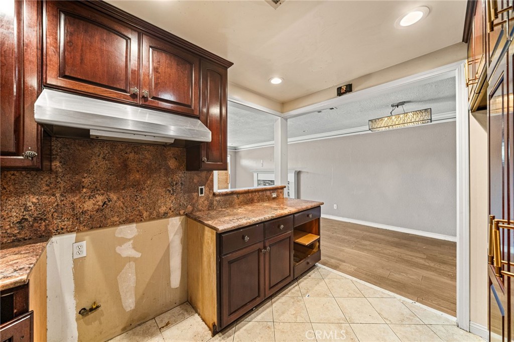 440 N Durrell Avenue Property Photo 7