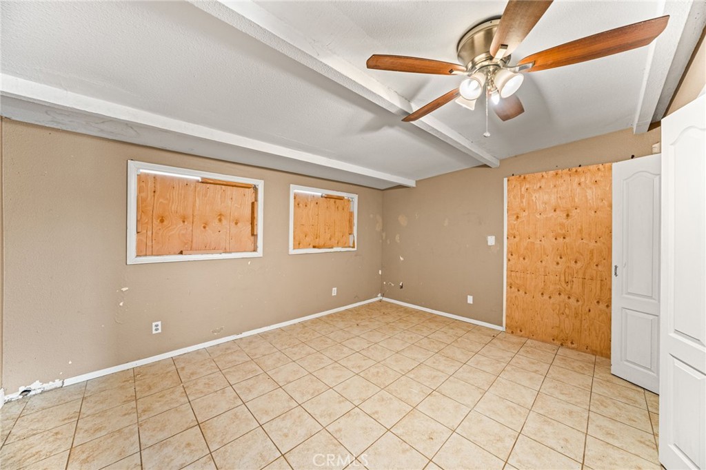 440 N Durrell Avenue Property Photo 8