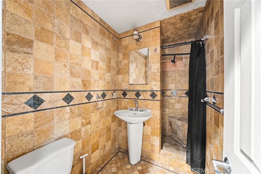 440 N Durrell Avenue Property Photo 16