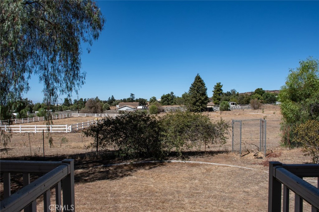 38313 View Property Photo 4