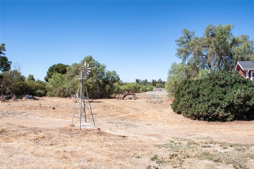 38313 View Property Photo 11