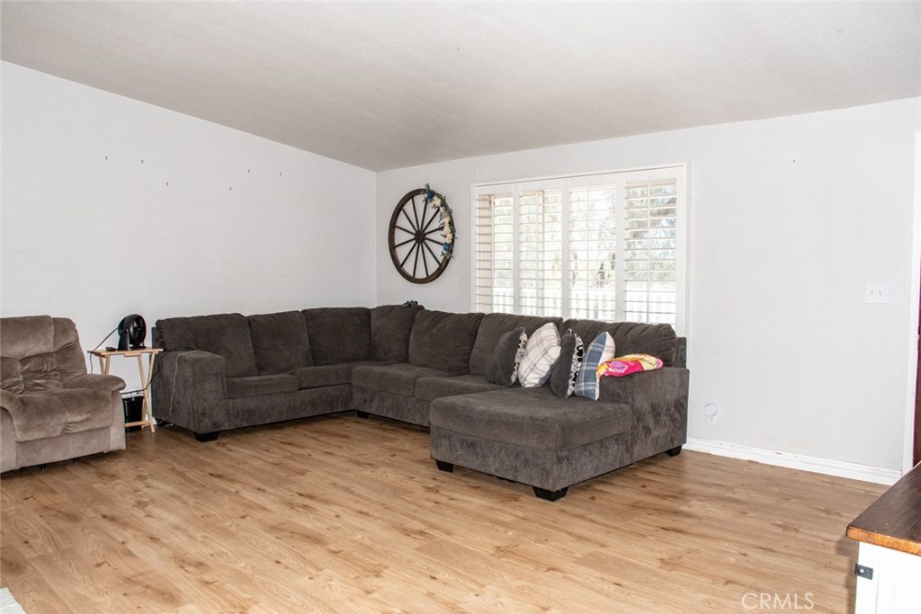 38313 View Property Photo 20