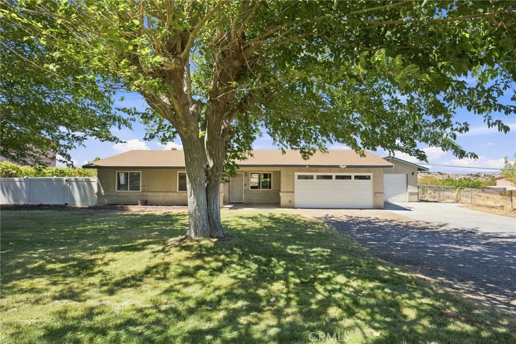 15906 Heatherdale Property Photo 3