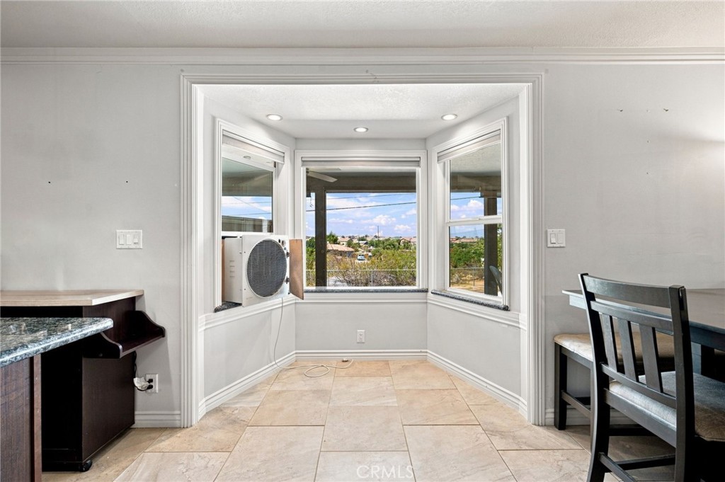 15906 Heatherdale Property Photo 10