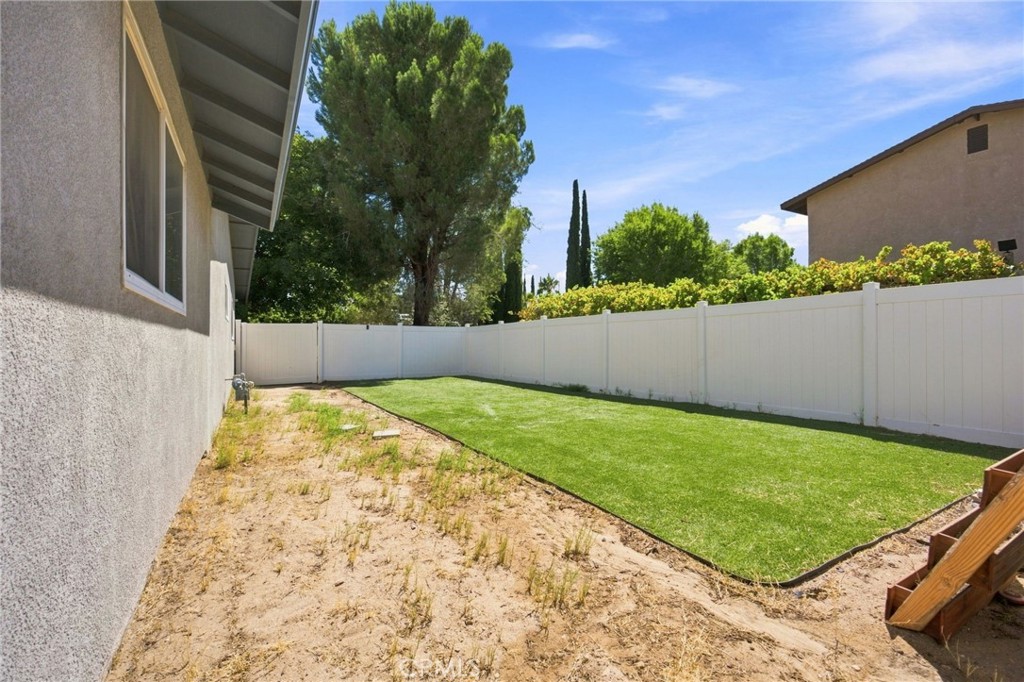 15906 Heatherdale Property Photo 38