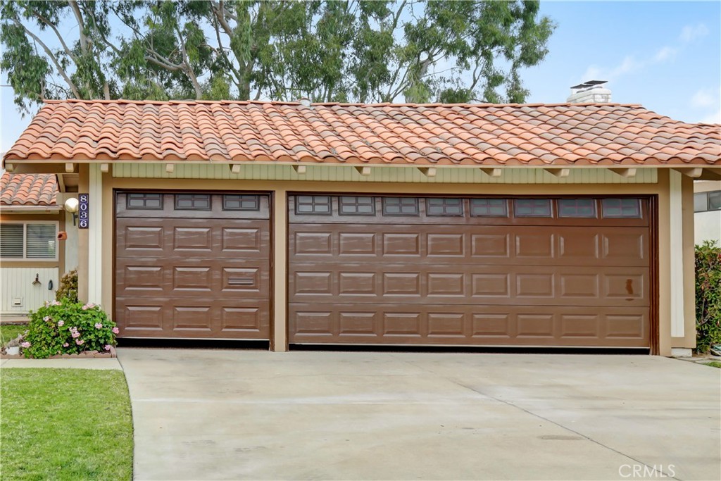 8036 Valle Vista Drive Property Photo 1