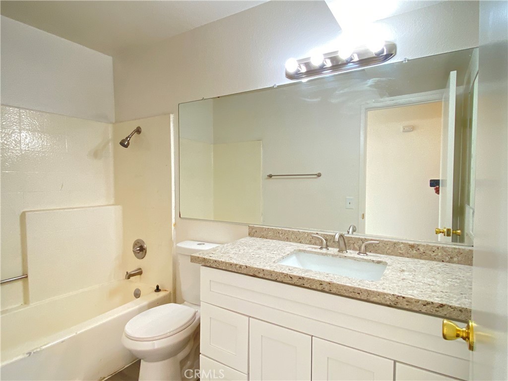 13246 Lakota Property Photo 11