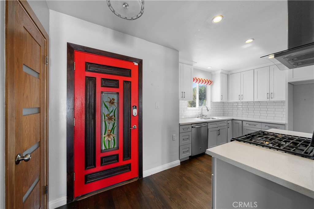 14373 Berg Property Photo 14