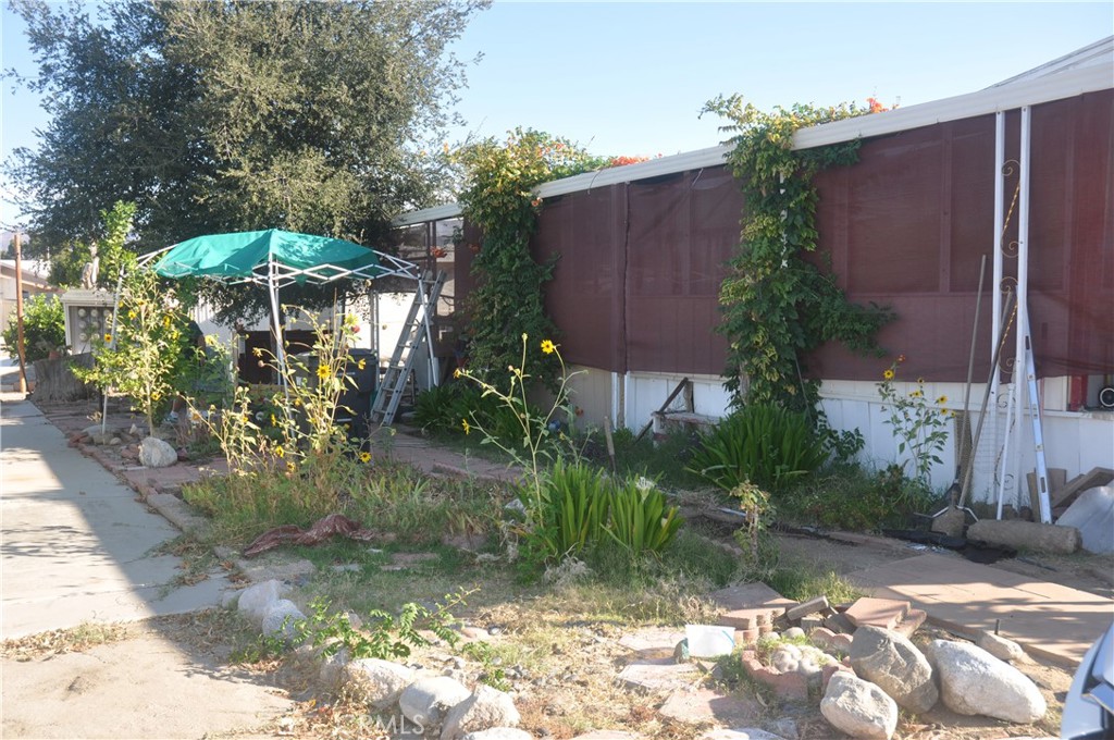44725 E Florida Avenue 70 Property Photo 11