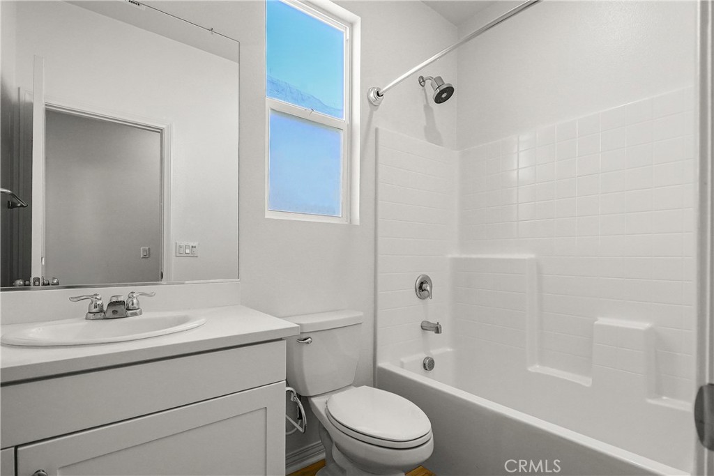 29752 Wolf Glen Court Property Photo 7