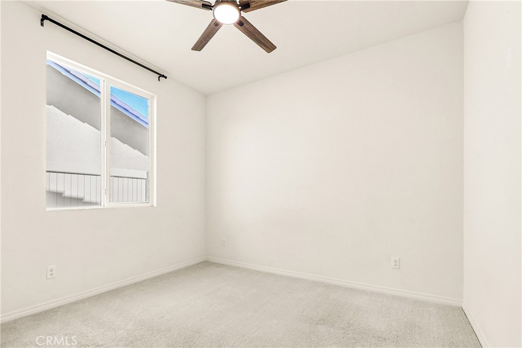 29752 Wolf Glen Court Property Photo 9