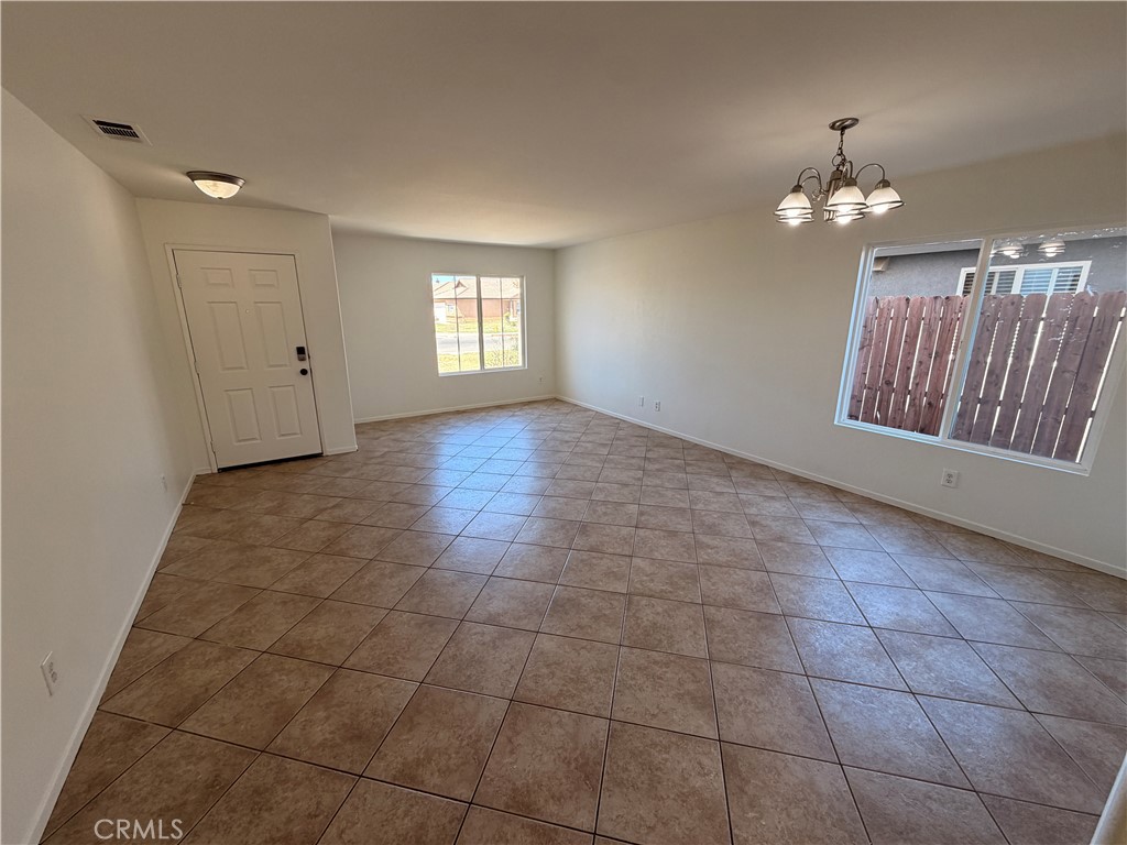 1392 Oak Haven Property Photo 3