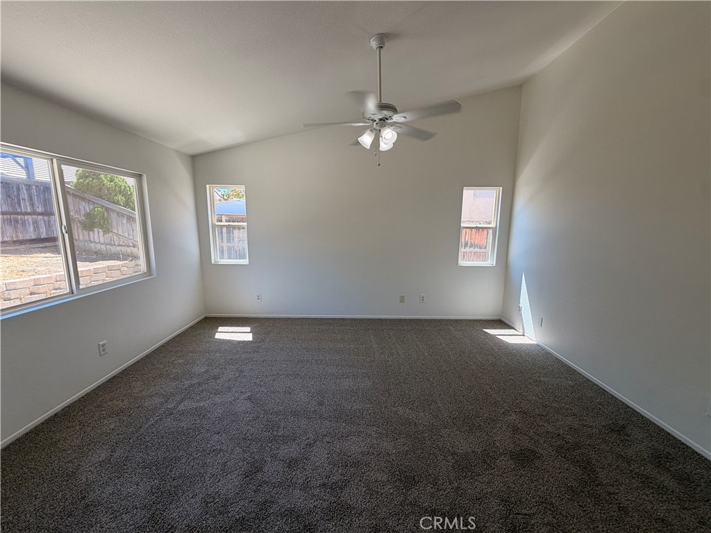 1392 Oak Haven Property Photo 8