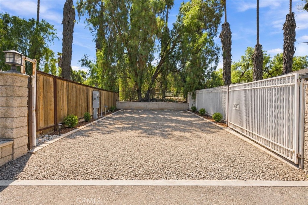 19910 Heavern Court Property Photo 47