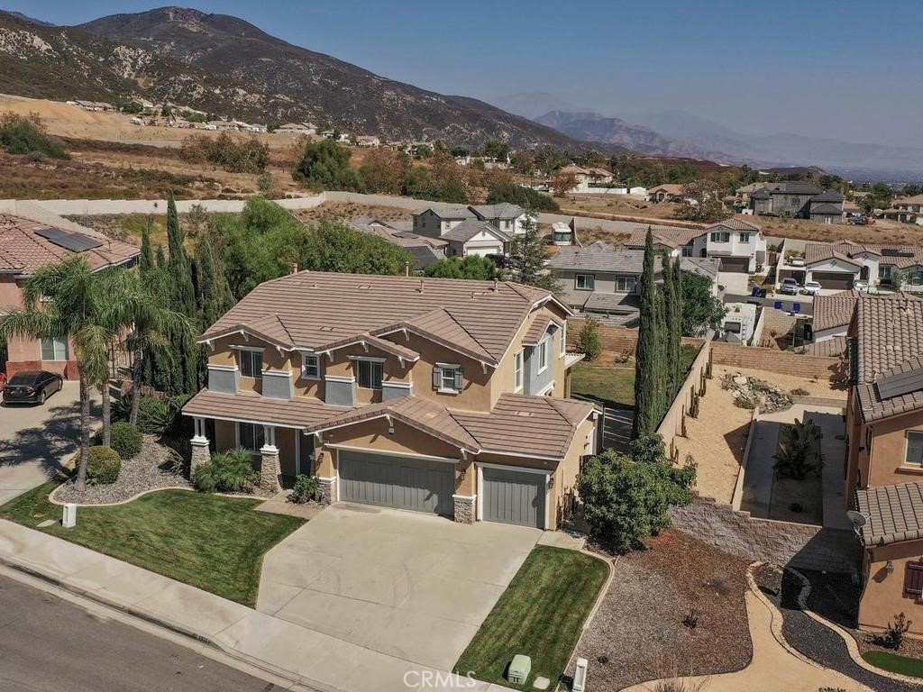 6895 Caitlin Property Photo 4