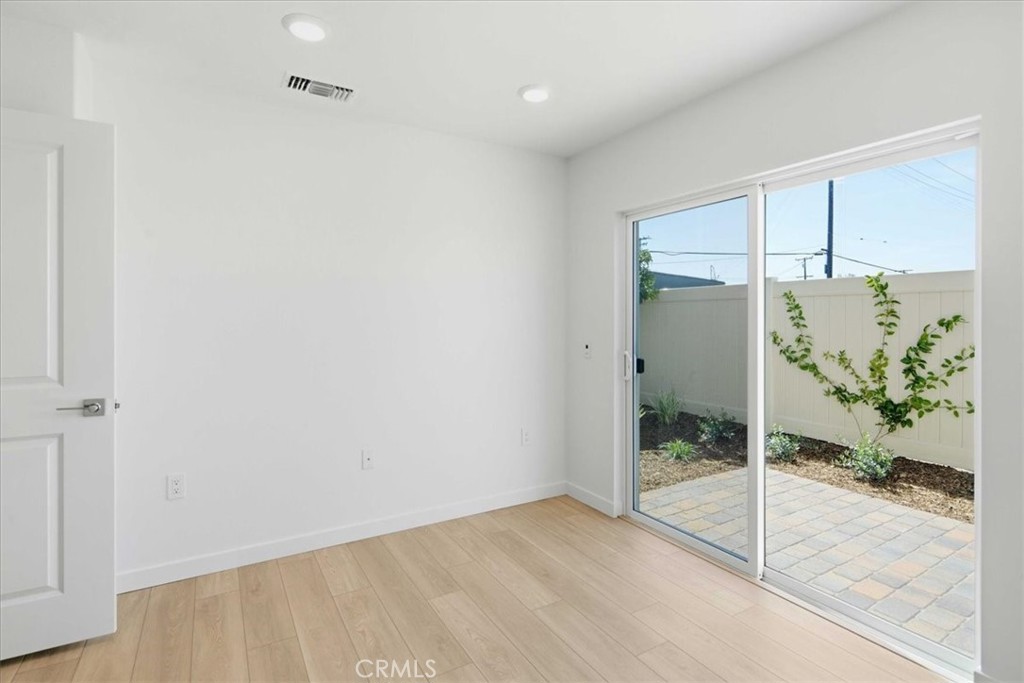 2519 Bombay Street Property Photo 5
