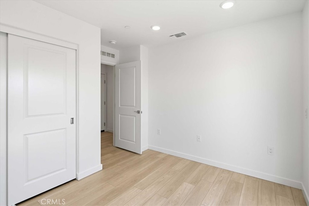 2519 Bombay Street Property Photo 6
