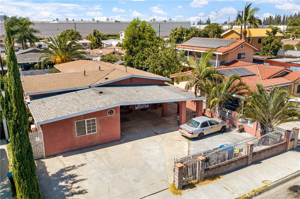 909 Galemont Property Photo 7