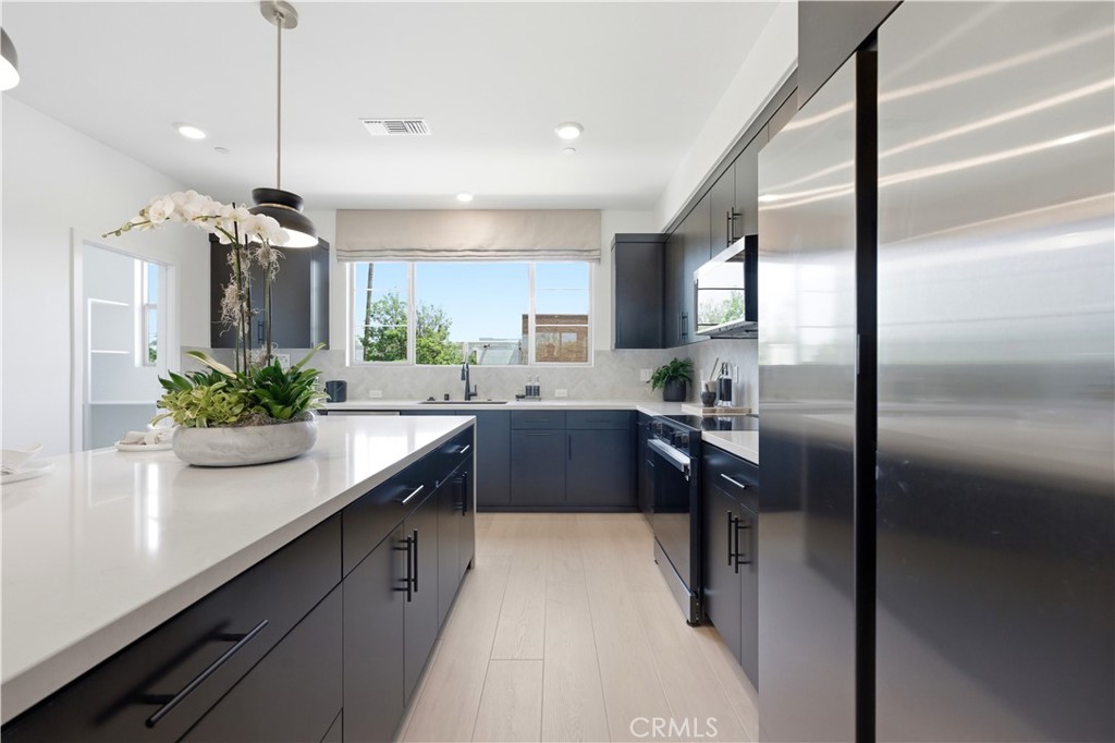 10720 Golden Koi B Property Photo 8