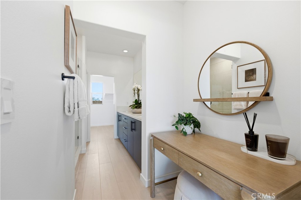 10720 Golden Koi B Property Photo 22