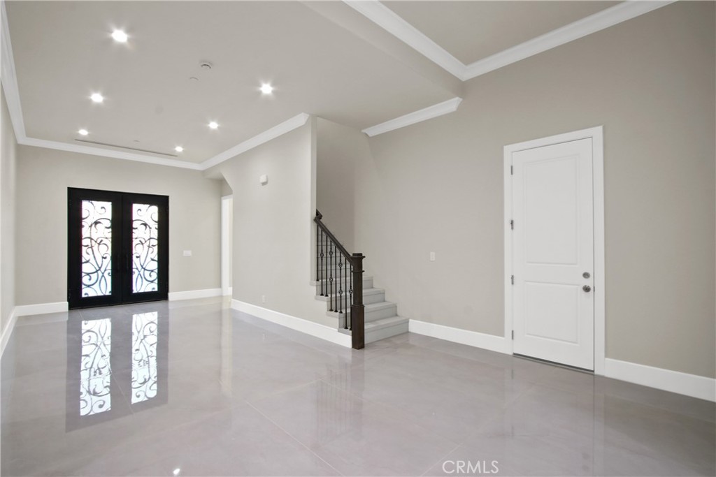 13715 Copley Property Photo 4