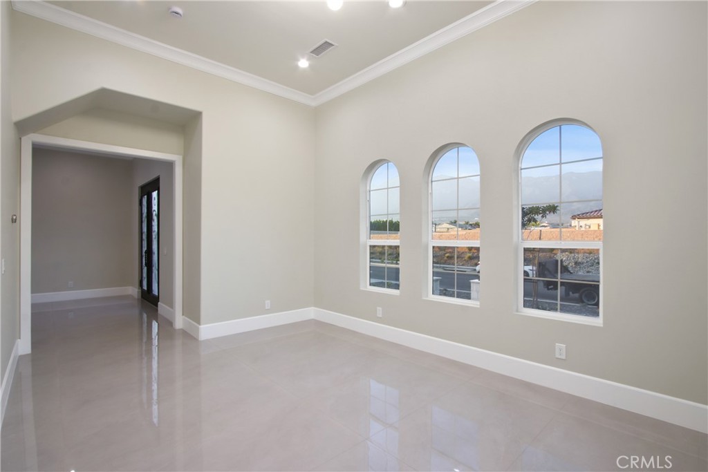 13715 Copley Property Photo 6