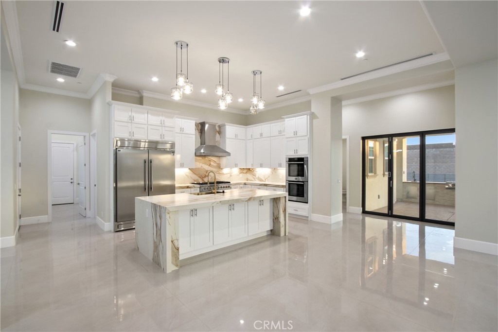 13715 Copley Property Photo 11