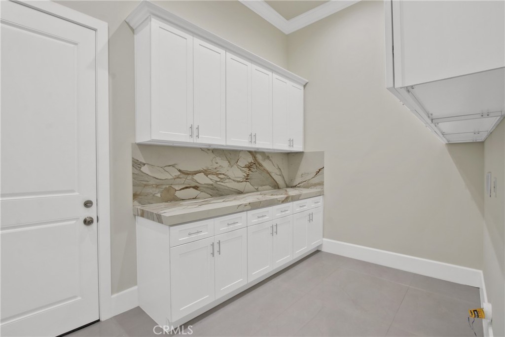 13715 Copley Property Photo 31