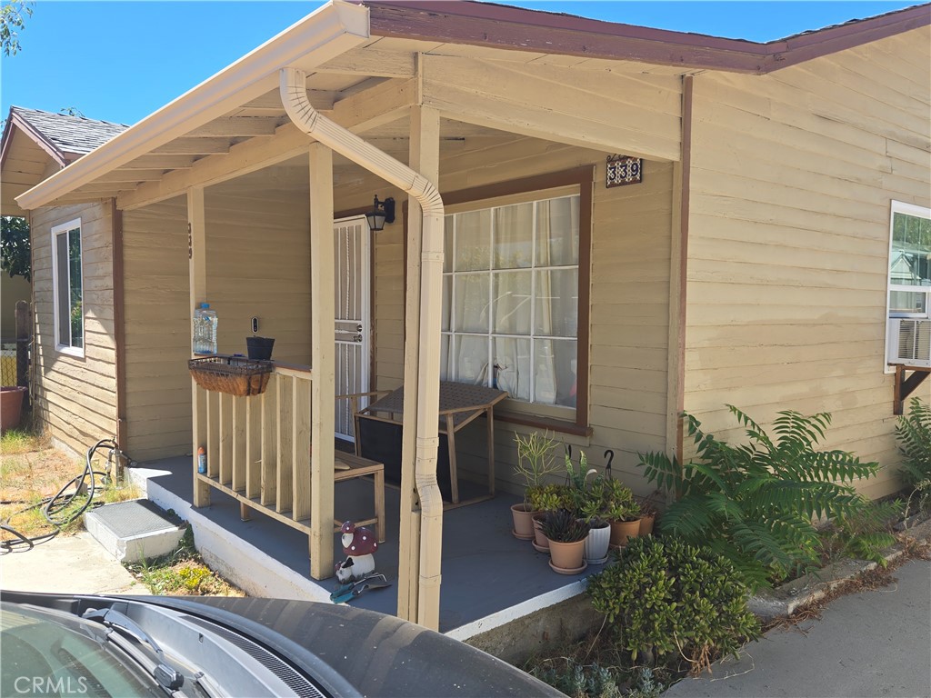 339 N Alessandro Street Property Photo 2
