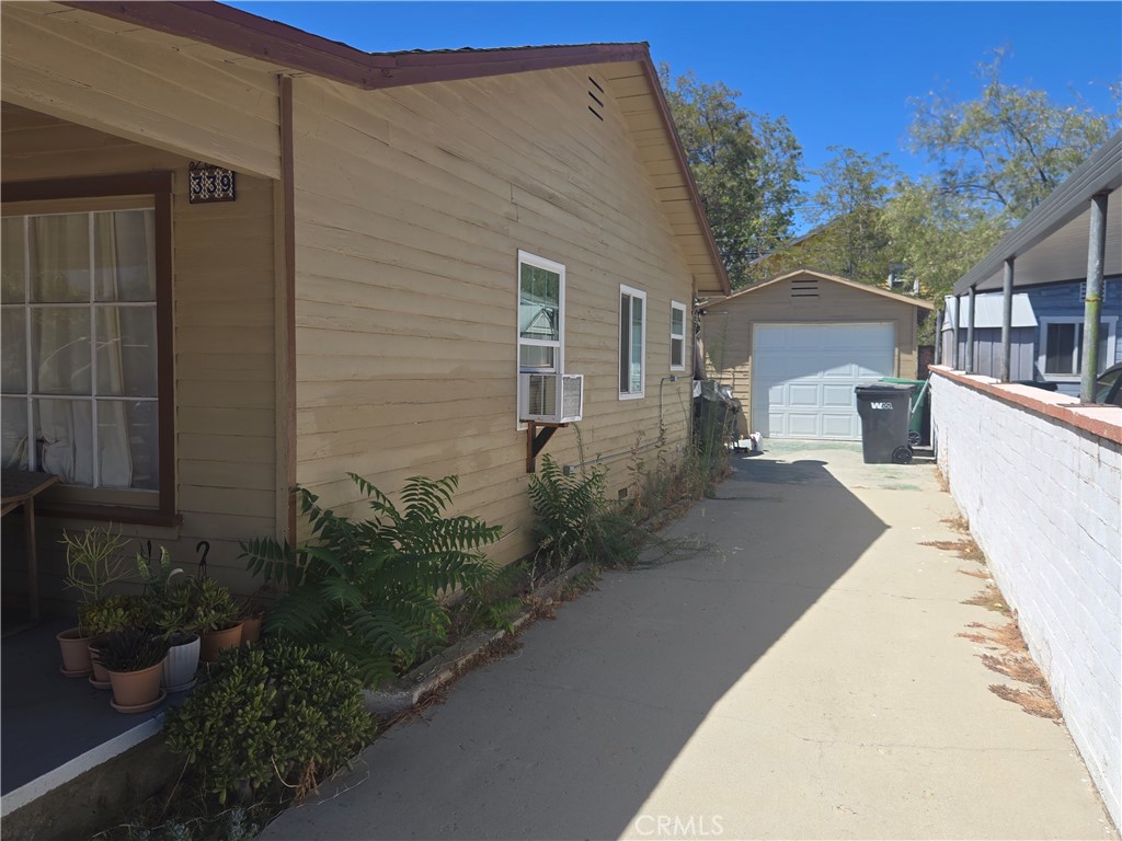339 N Alessandro Street Property Photo 3