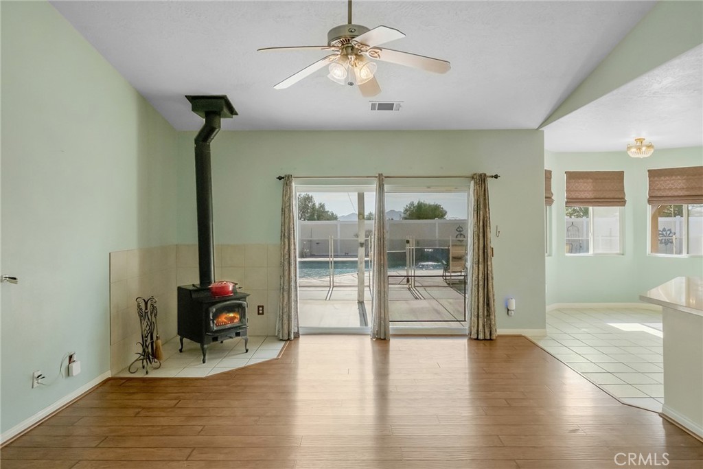 17112 Century Plant Property Photo 12