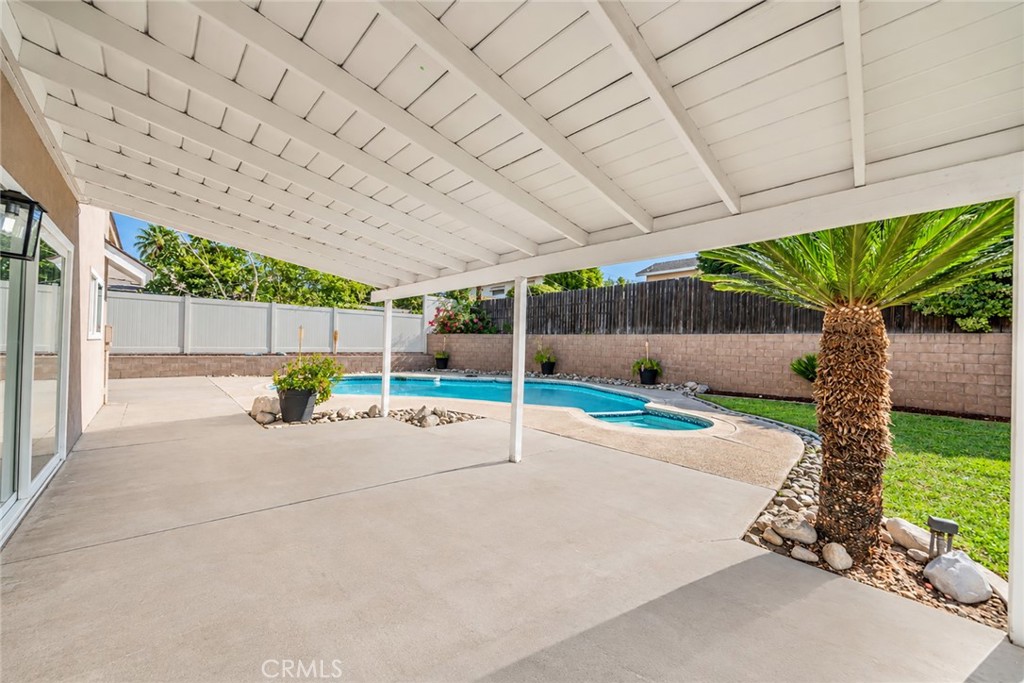 5991 Rogers Lane Property Photo 4