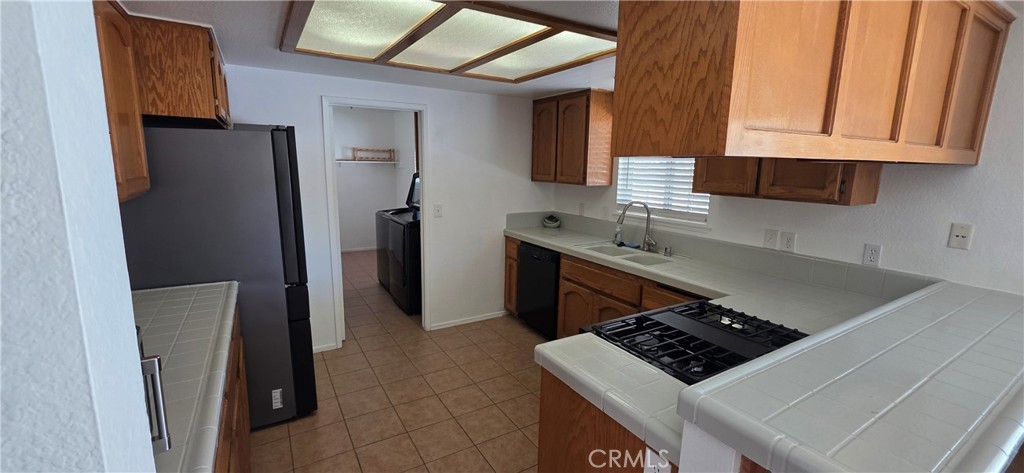 18375 Westlawn Property Photo 6