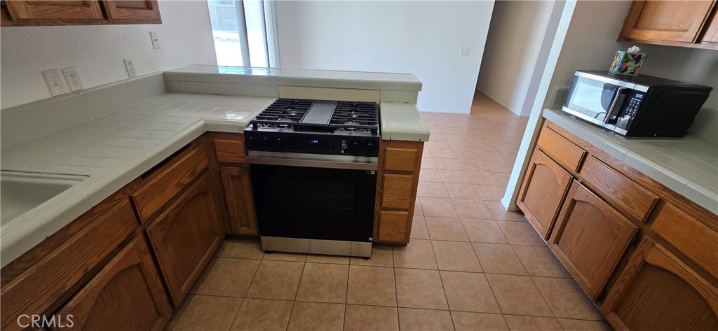 18375 Westlawn Property Photo 10
